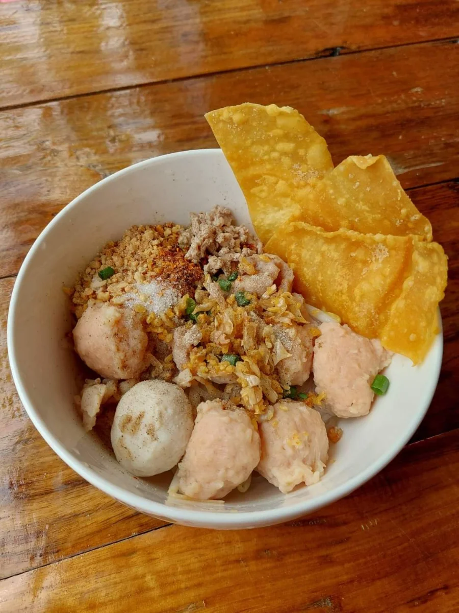 นายน้อยก๋วยเตี๋ยวทีเด็ด