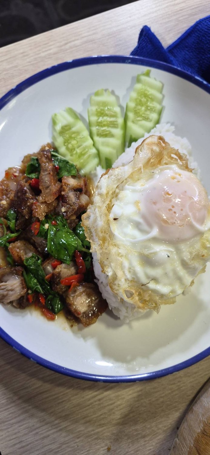 อาหารร้านตุ๊ก