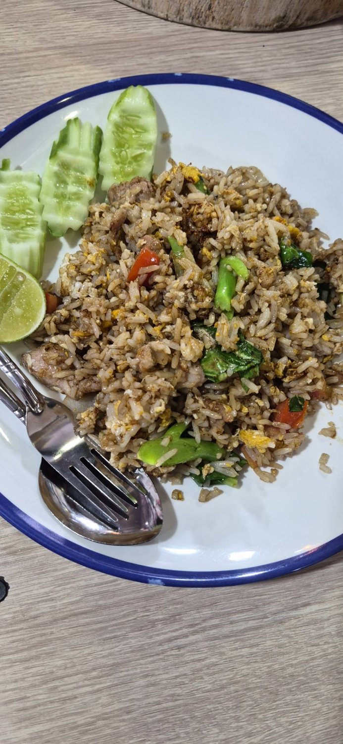 ตัวอย่างอาหารจากร้านตุ๊ก